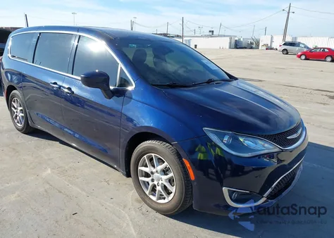 2020 Chrysler Pacifica Touring z USA, uszkodzony, nr VIN 2C4RC1FG3LR197460